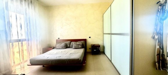 Apartamento T4 em Taranto, Italy N.º 377252 8