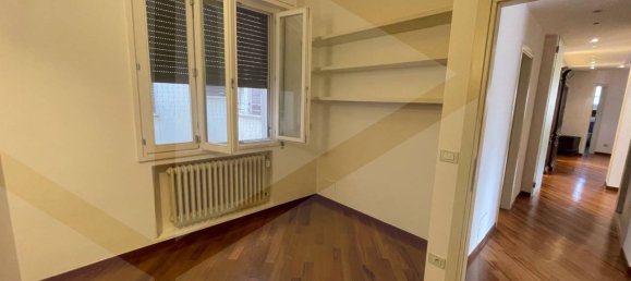 6 rooms Apartment in Bologna, Italy No. 26266 22