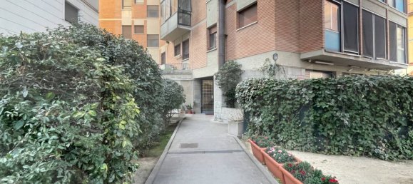6 rooms Apartment in Bologna, Italy No. 26266 8