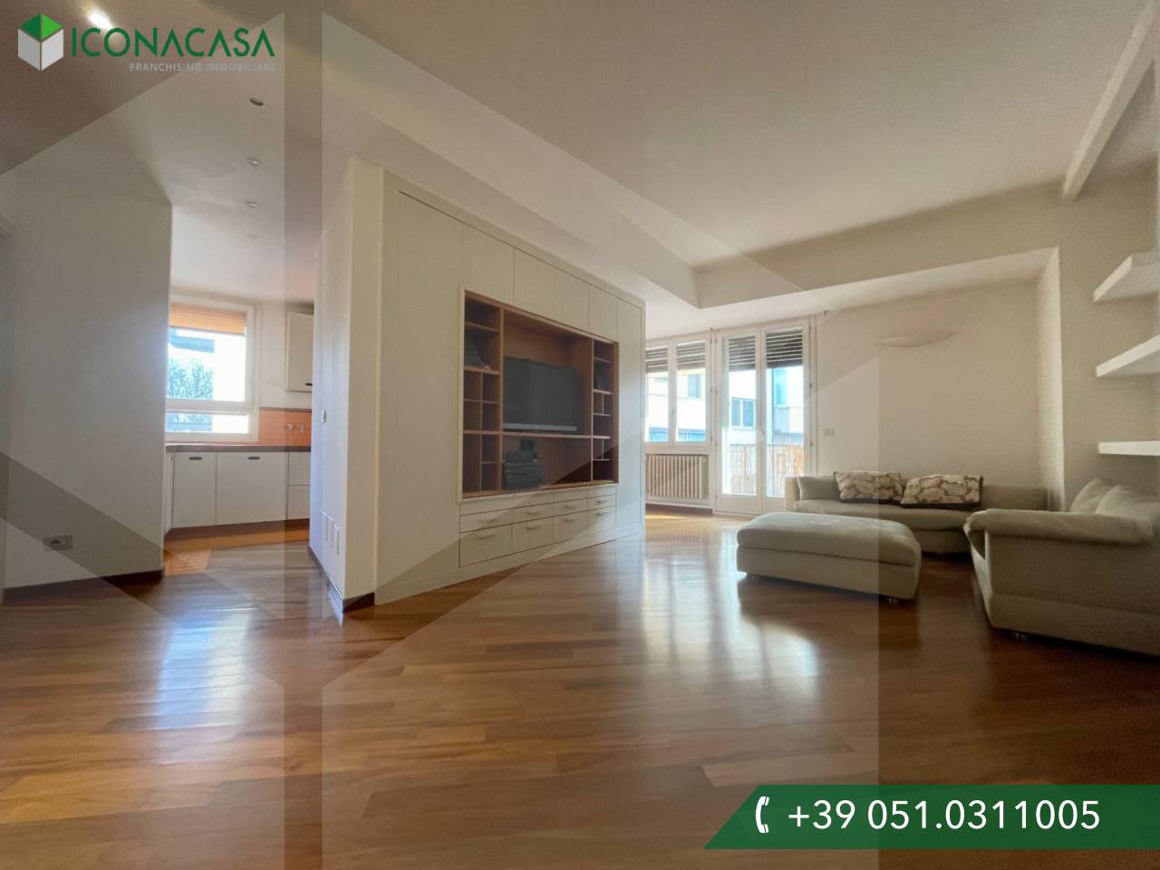 6 rooms Apartment in Bologna, Italy No. 26266