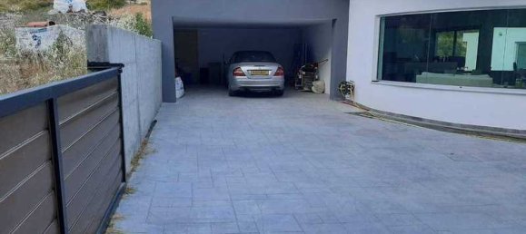 4 bedrooms House in Alassa, Cyprus No. 10733 9