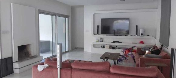 4 bedrooms House in Alassa, Cyprus No. 10733 8