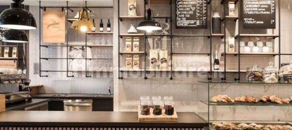 3 rooms Commercial property in Padua, Italy No. 72226 5