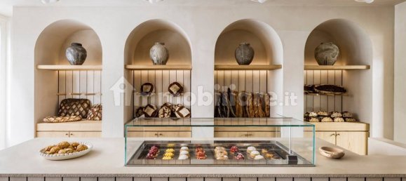 3 rooms Commercial property in Padua, Italy No. 72226 7