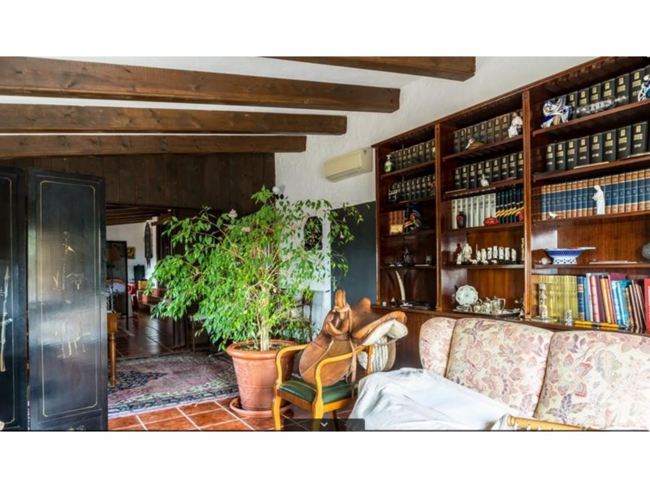 4 bedrooms House in Alora, Spain No. 72257