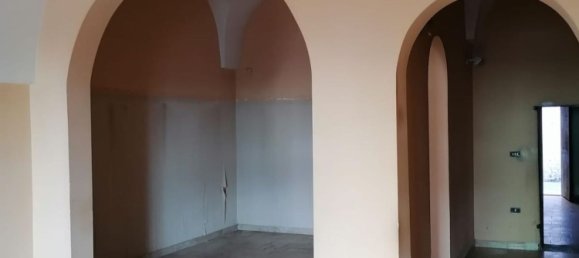 3-salle Propriété commerciale à Sava, Italy No. 18789 4