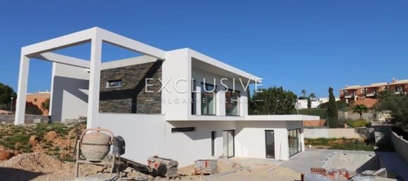 3 bedrooms Villa in Lagoa, Portugal No. 7516 4