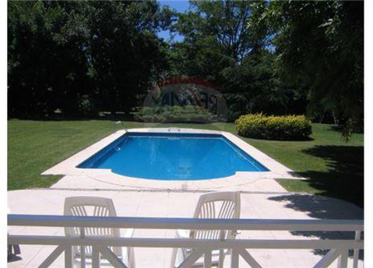 3 bedrooms House in Moreno, Argentina No. 3594