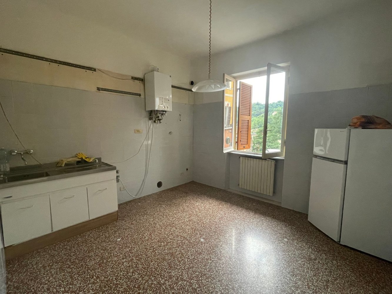 6 غرف نوم شقة في Campomorone, Italy رقم 352327