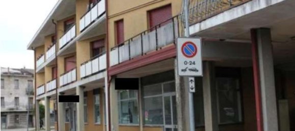 304m² Commercial property in Susegana, Italy No. 308044 11