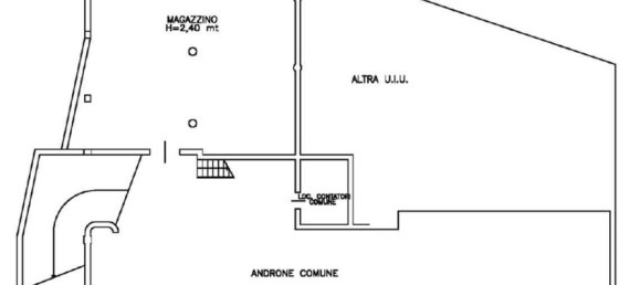 304m² Commercial property in Susegana, Italy No. 308044 14