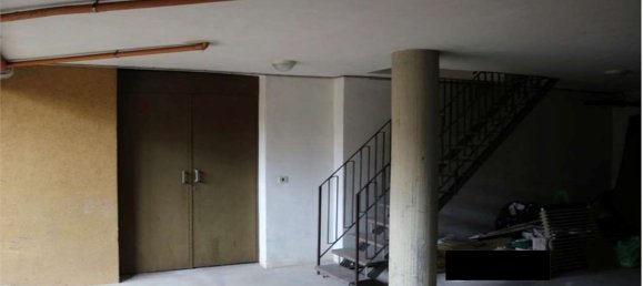 304m² Commercial property in Susegana, Italy No. 308044 8