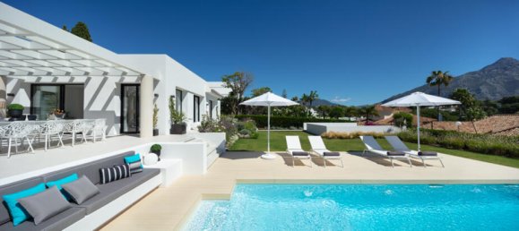 4 bedrooms Villa in Marbella, Spain No. 88978 9