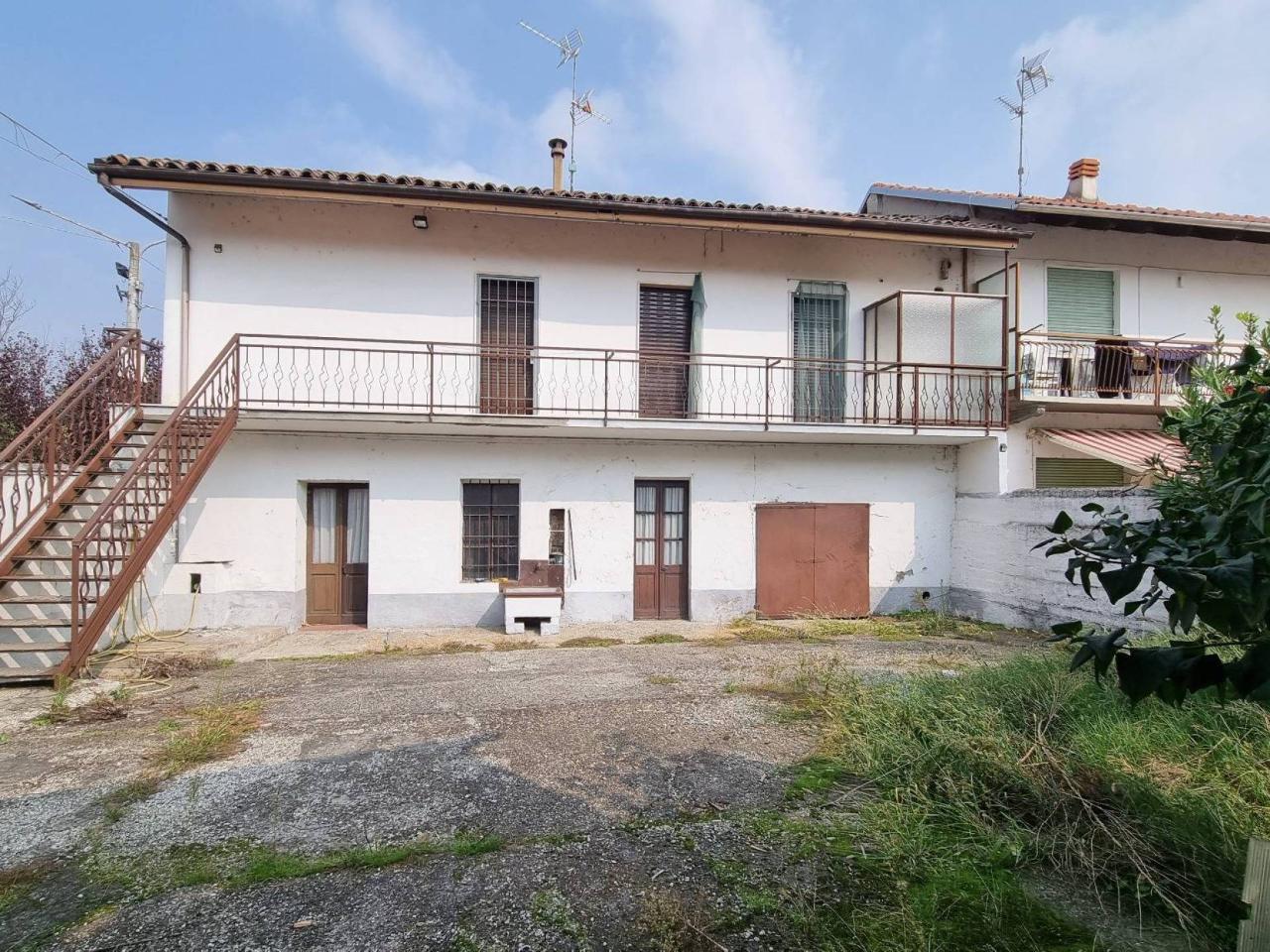 Дом с 5 комнатами в Фонтанетто По, Италия № 144629