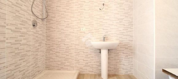 3غرفة شقة في San Giacomo delle Segnate, Italy رقم 297310 7