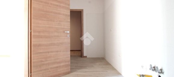 3غرفة شقة في San Giacomo delle Segnate, Italy رقم 297310 4