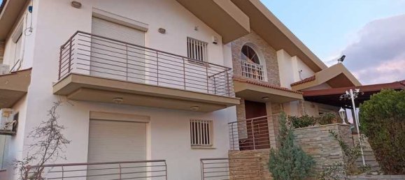 5 bedrooms House in Pyrgos, Cyprus No. 15646 9