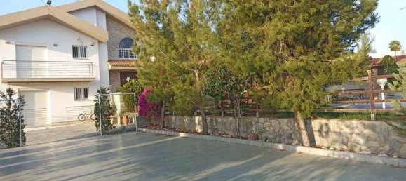 5 bedrooms House in Pyrgos, Cyprus No. 15646 3