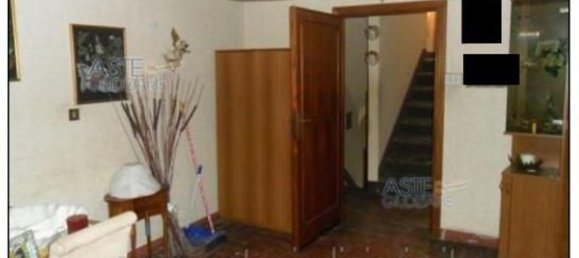 Квартира с 14 комнатами в Уццано, Италия № 262283 25