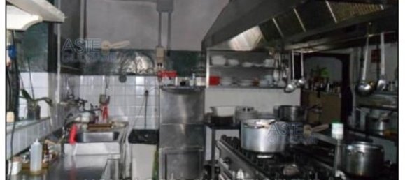 Квартира с 14 комнатами в Уццано, Италия № 262283 26