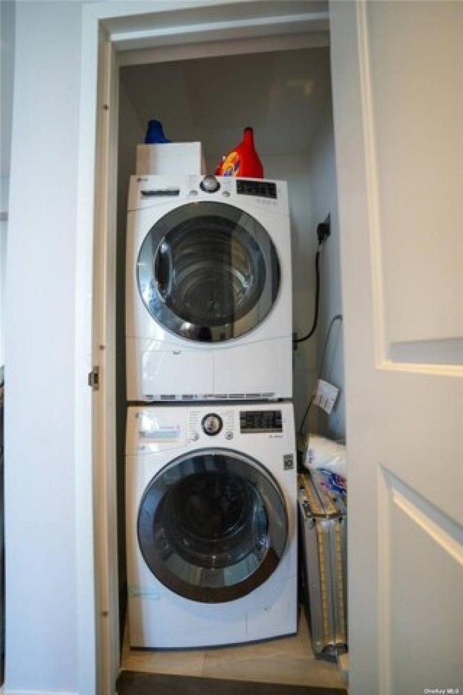 Casa de 2 dormitorios en East Elmhurst, USA No. 298932