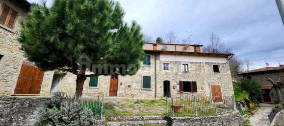 4 bedrooms Apartment in Montemignaio, Italy No. 130657 12