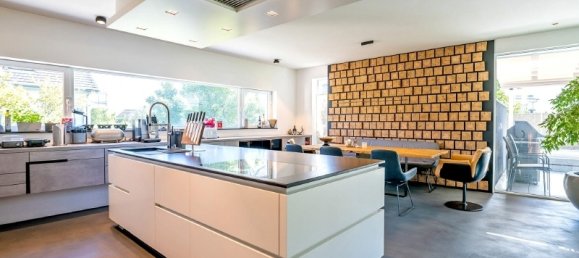 Casa de 7 habitaciónes en Rems-Murr-Kreis, Germany No. 14988 10