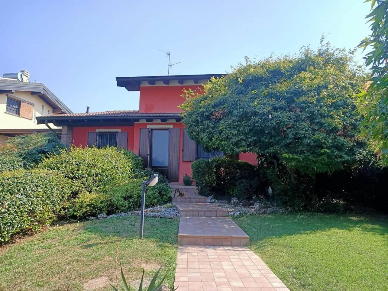 4غرفة فيلا في Ripalta Cremasca, Italy رقم 30508