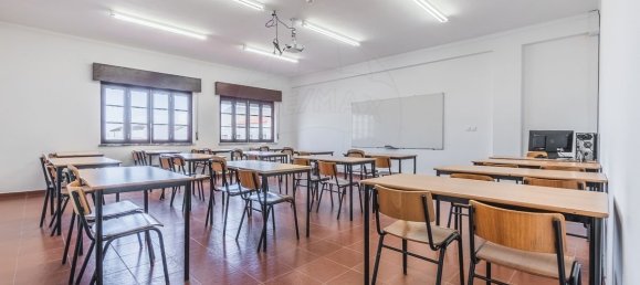  بناية في Peniche, Portugal 1079متر مربع رقم 136118 35