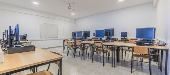  بناية في Peniche, Portugal 1079متر مربع رقم 136118 39