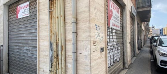 Propriété commerciale à Cagliari, Italy 100m² No. 378349 4