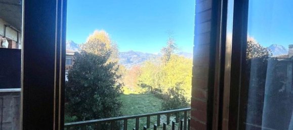 6 rooms Apartment in Barga, Italy No. 184575 8