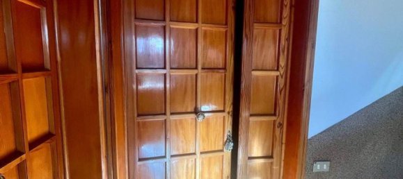 6 rooms Apartment in Barga, Italy No. 184575 2