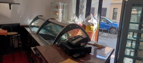 2 rooms Commercial property in Ostiglia, Italy No. 2637 2