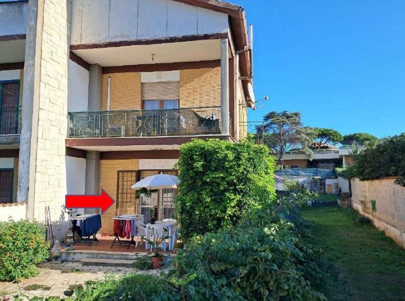 2 rooms House in Ardea, Italy No. 188013