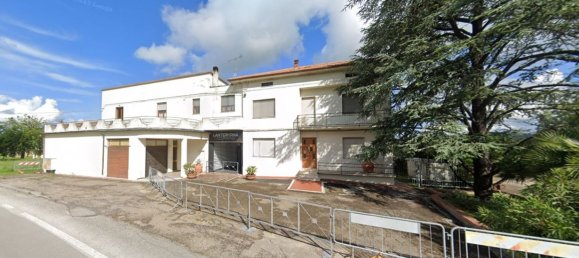 Квартира с 5 комнатами в Коринальдо, Италия № 94322 2