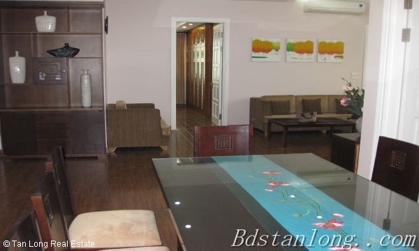 4 bedrooms Apartment in Tay Ho, Vietnam No. 6316