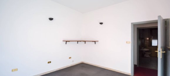 4 bedrooms Apartment in Rimini, Italy No. 287417 6