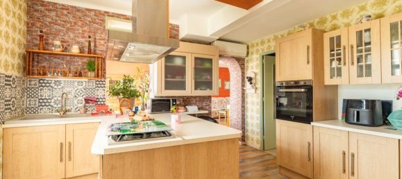 4 bedrooms Villa in Occitanie, France No. 290224 3