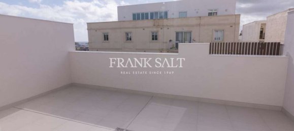 2 bedrooms Penthouse in Gzira, Malta No. 6836 3