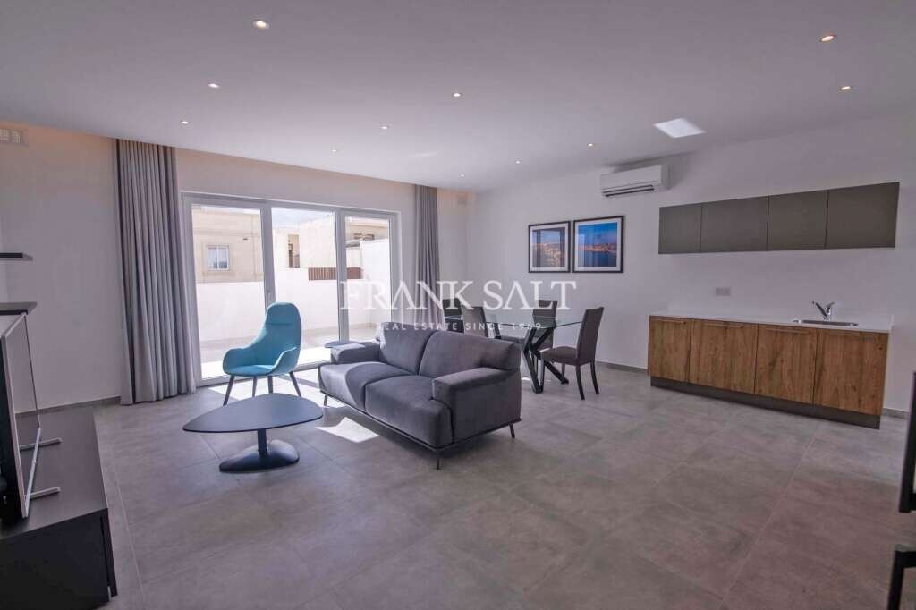 2 bedrooms Penthouse in Gzira, Malta No. 6836