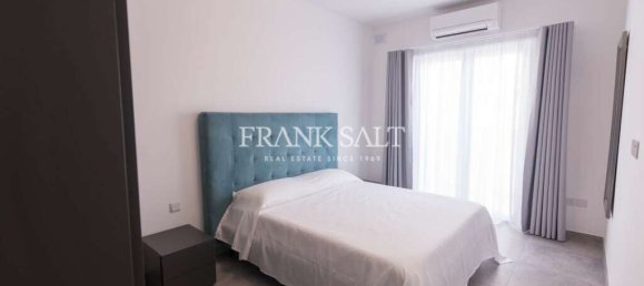 2 bedrooms Penthouse in Gzira, Malta No. 6836 4