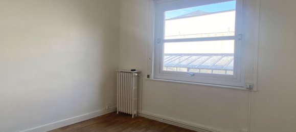 Apartamento de 3 dormitorios en Orleans, France No. 211351 10