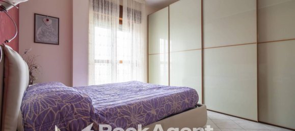 3 chambres Appartement à Catanzaro, Italy No. 271339 2