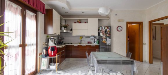 3 chambres Appartement à Catanzaro, Italy No. 271339 6