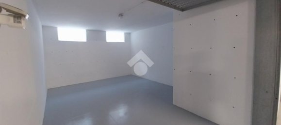 20m² Garage in Lugo, Italy No. 356131 7
