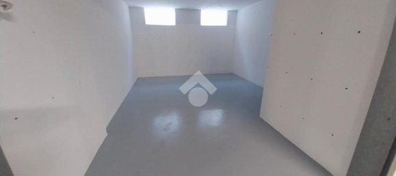 20m² Garage in Lugo, Italy No. 356131 2