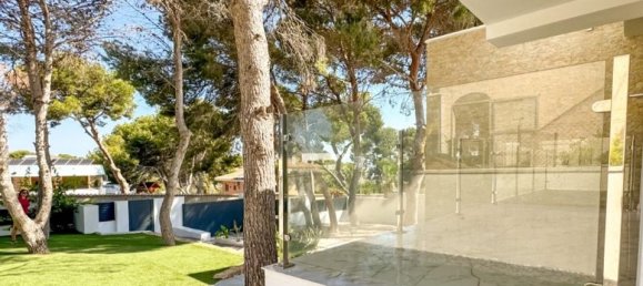 4 bedrooms Villa in Torrevieja, Spain No. 184795 2