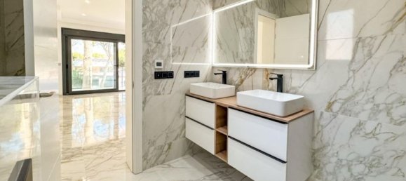 4 bedrooms Villa in Torrevieja, Spain No. 184795 36