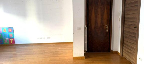 4 rooms Apartment in Rome, Italy No. 30637 16